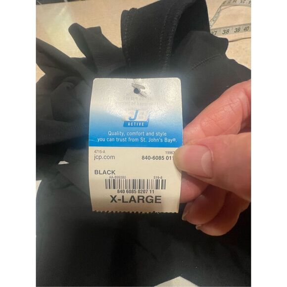 SB Active Womans Black knit Capris Sz XL NWT - Picture 4 of 8